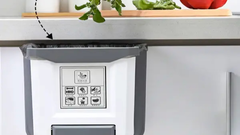 wall mounted trash bin